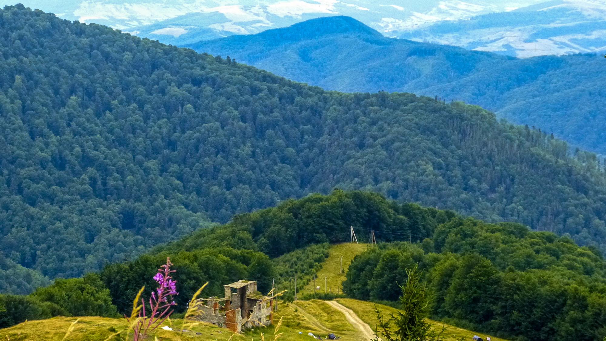 Главные "жемчужины" Карпат. Что стоит знать о ценах и инфраструктуре, собираясь в путешествие